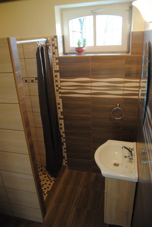 Villa Hedi Дунакилити Екстериор снимка